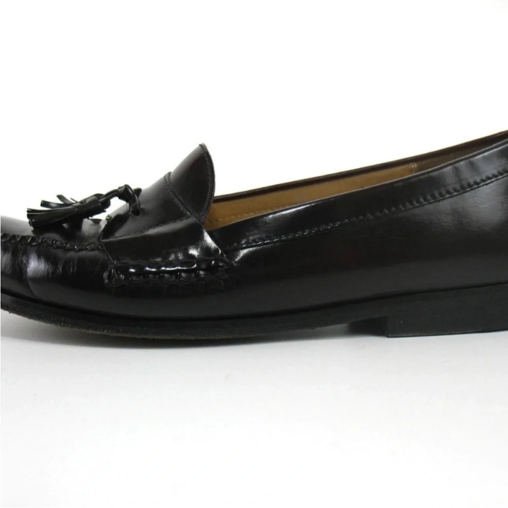 COLE HAAN City Burgundy Pinch Tassel Loafer